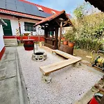 Alma Hof Vendeghaz *