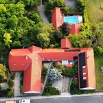 Alma Hof Vendeghaz Daire Boldogasszonyfa