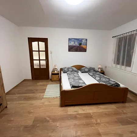 Alma Hof Vendeghaz Boldogasszonyfa