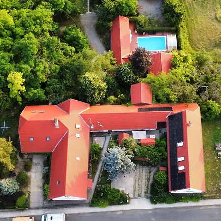Alma Hof Vendeghaz Appartement Boldogasszonyfa