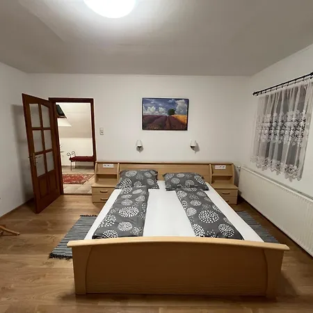 Alma Hof Vendeghaz Daire
